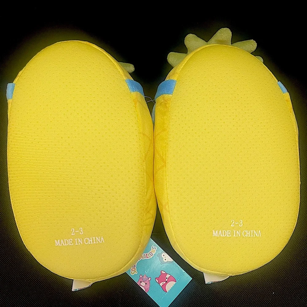 🍍NEW SQUISHMALLOWS MAUI‎ THE PINEAPPLE SLIPPERS